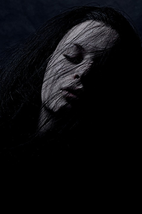 girl-1098609_960_720